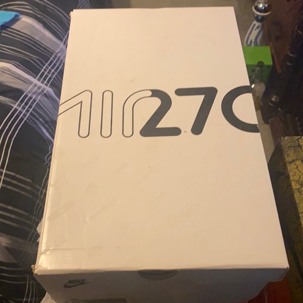 Nike air max 270 mystic red bright crimson size 13